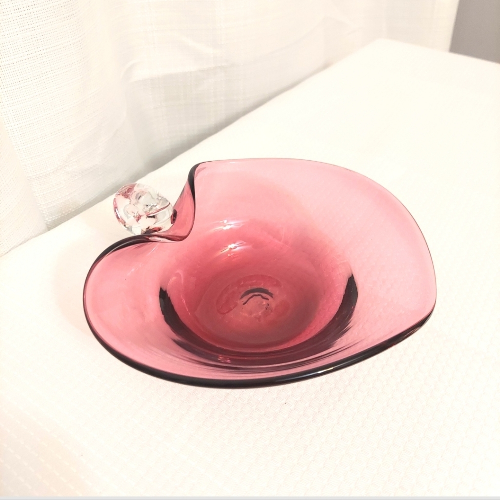 Pilgrim Art Glass Cranberry Dish Snail Handle Bowl Handblown